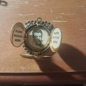 Vintage Style Silver Locket Pendant